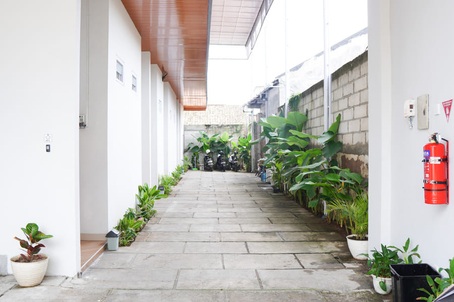RedDoorz Plus Syariah @ Umyas Hotel near Terminal Anjuk Ladang Nganjuk