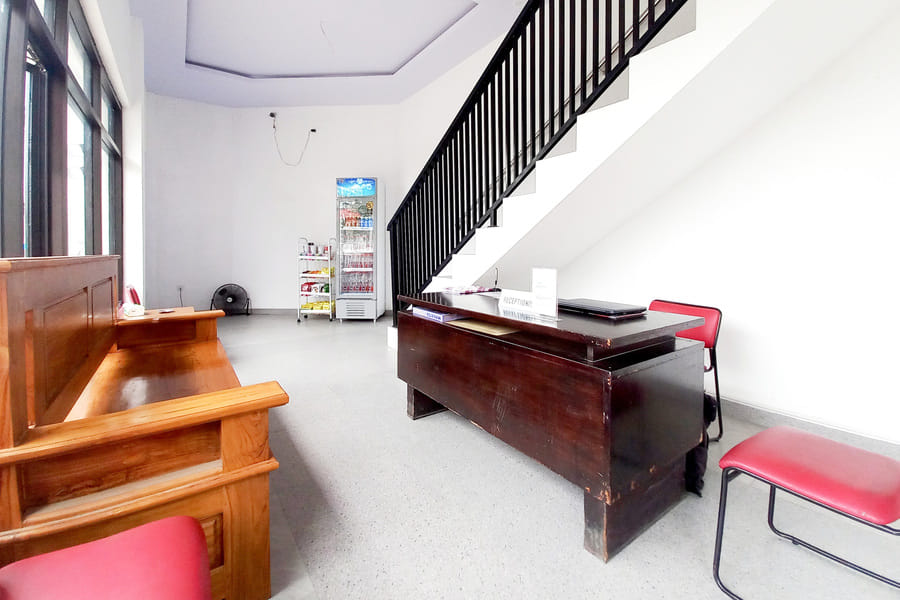 RedDoorz Plus Syariah @ Umyas Hotel near Terminal Anjuk Ladang Nganjuk