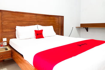 RedDoorz Plus Syariah @ Umyas Hotel near Terminal Anjuk Ladang Nganjuk