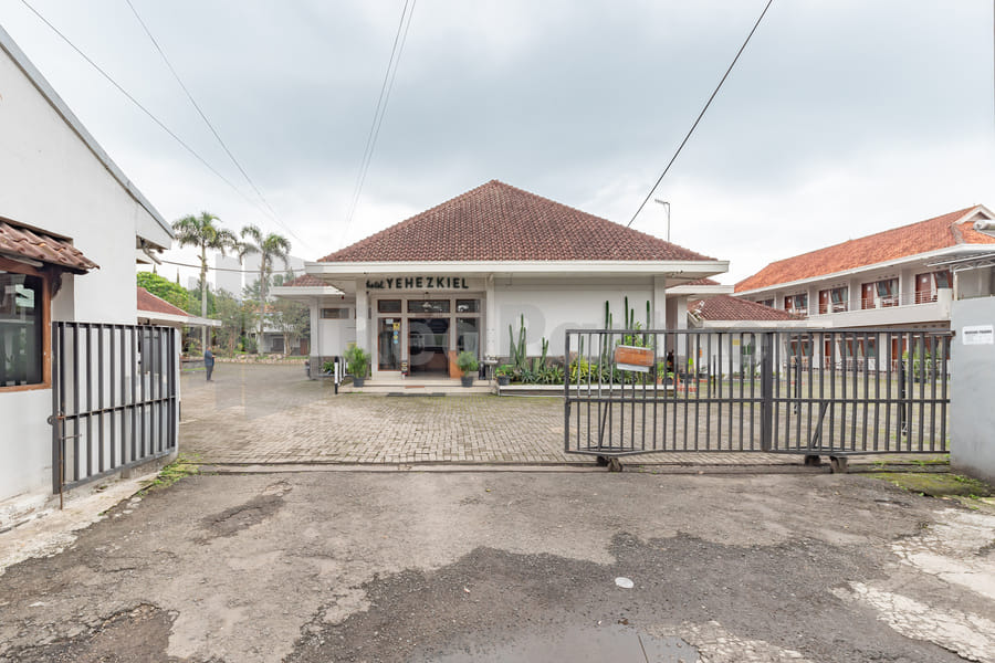 Yehezkiel Hotel Lembang RedPartner