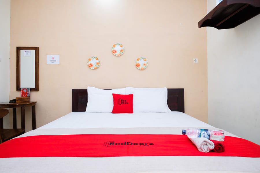 Reddoorz Syariah near Solo Square Mall