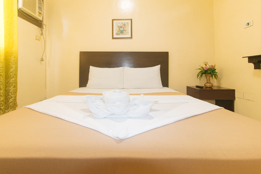 J and T Jamich Suites by RedDoorz