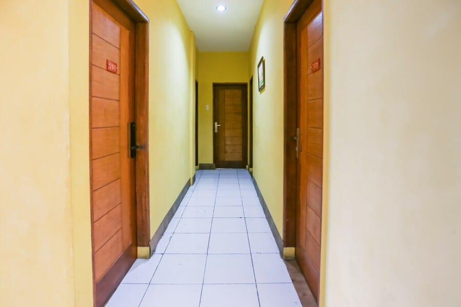 RedDoorz @ Sentosa Jaya Helvetia