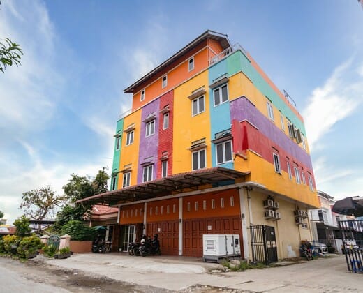 RedDoorz @ Sentosa Jaya Helvetia