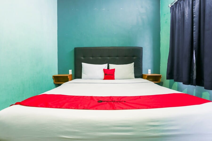 RedDoorz @ Sentosa Jaya Helvetia