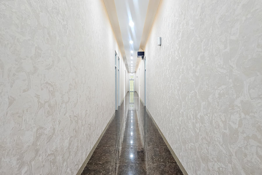 Sans Vibes Hotel Sulanjana Syariah Sukabumi