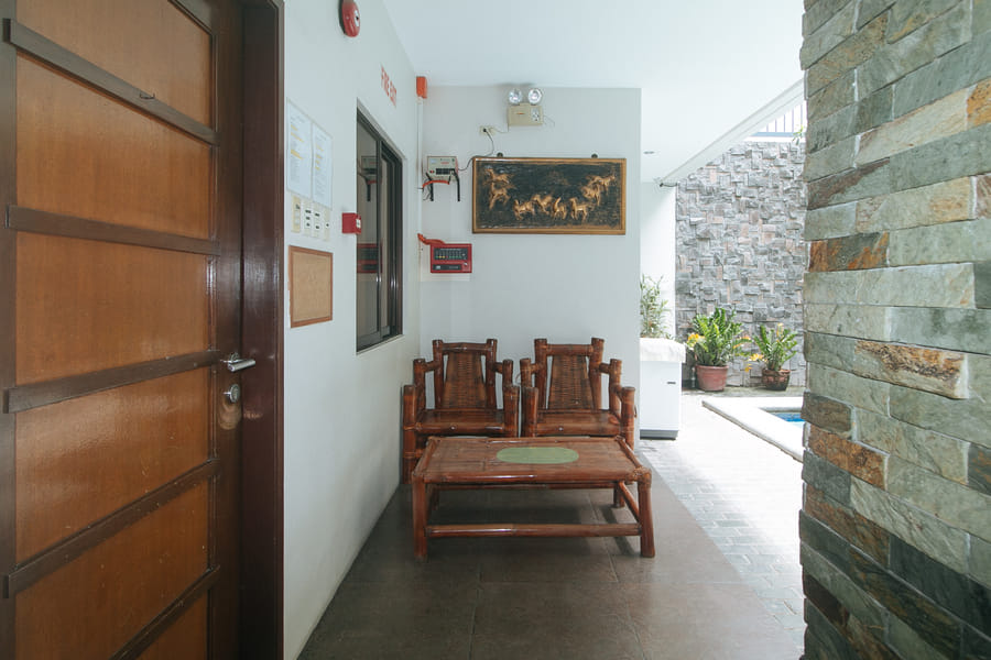 Elyseah Condotel by RedDoorz