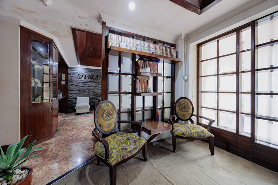 RedDoorz near WaterBoom Lippo Cikarang.