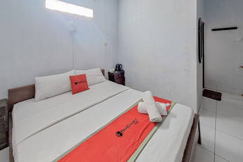 RedDoorz Syariah @ Hotel Adi Sederhana near Stasiun Jatibarang