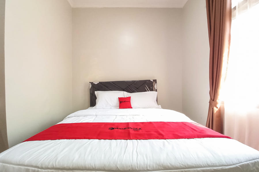 RedDoorz @ The Nawasena Kandis Riau