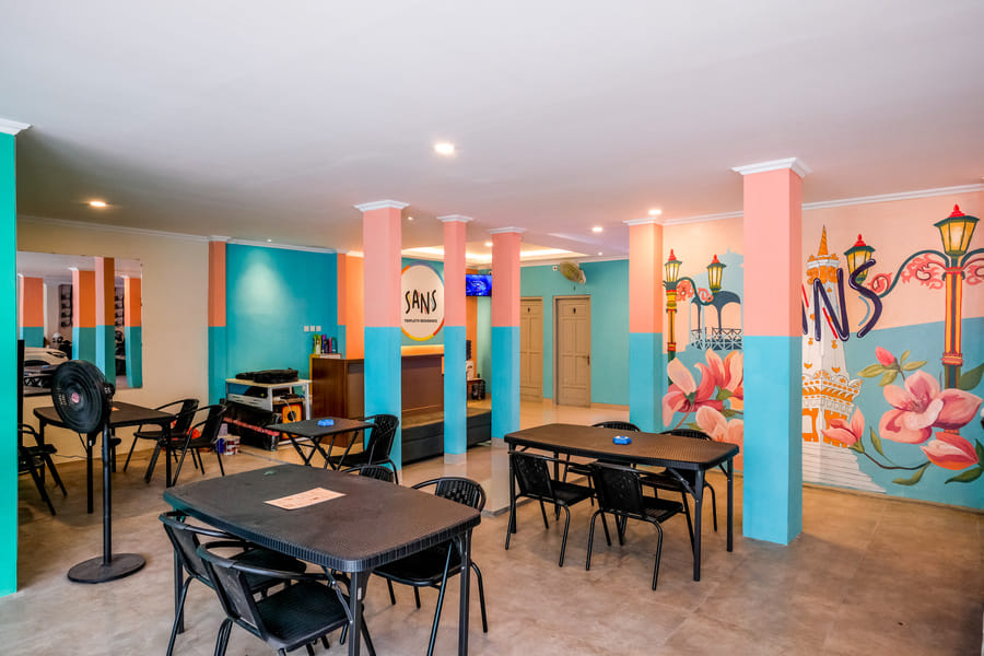 Sans Hotel Triplets Jogja Expo Center