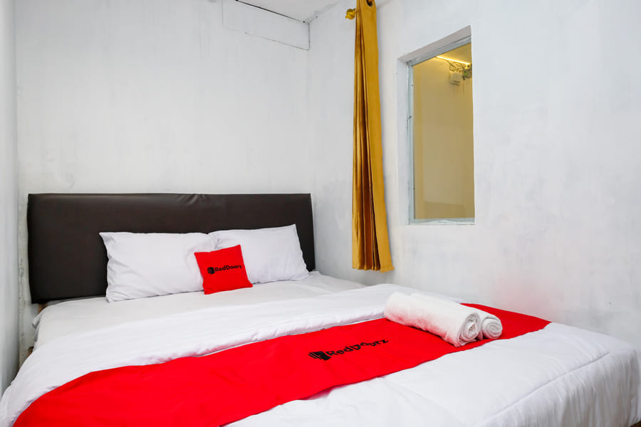 RedDoorz Syariah @ jalan Dieng 5