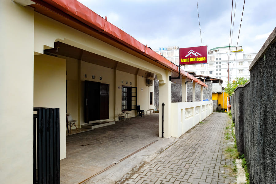 RedDoorz near Jalan Malioboro Area