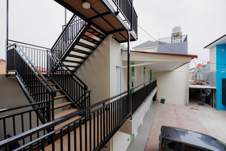 Urbanview Petukangan Mansion Jakarta