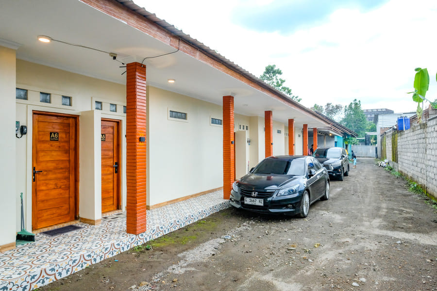 RedDoorz near Monjali 4 Yogyakarta