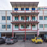 RedDoorz Plus near Kepri Mall