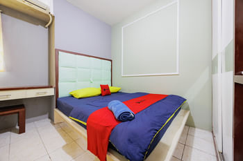 RedDoorz Premium Near Imperium Superblok