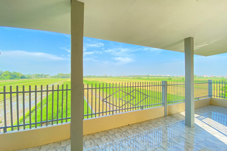 RedDoorz near Terminal Baru Pasuruan