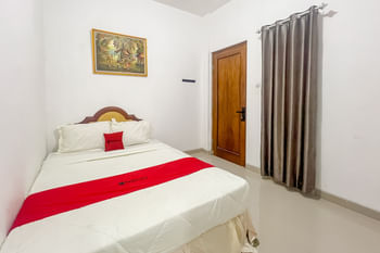 RedDoorz @ Dimens House Sragen