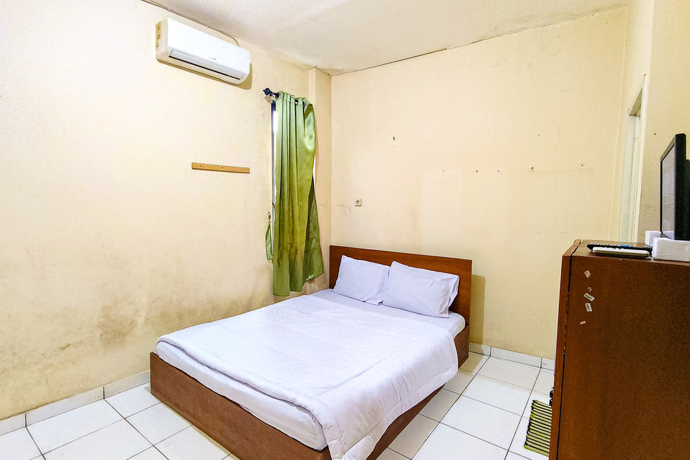 SALE Room