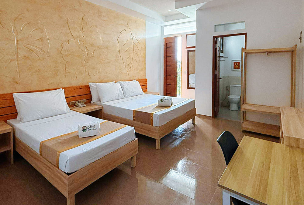 RedDoorz Triple Room