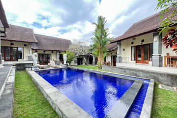 Urbanview Hotel Lilis Cempaka Mas Guesthouse