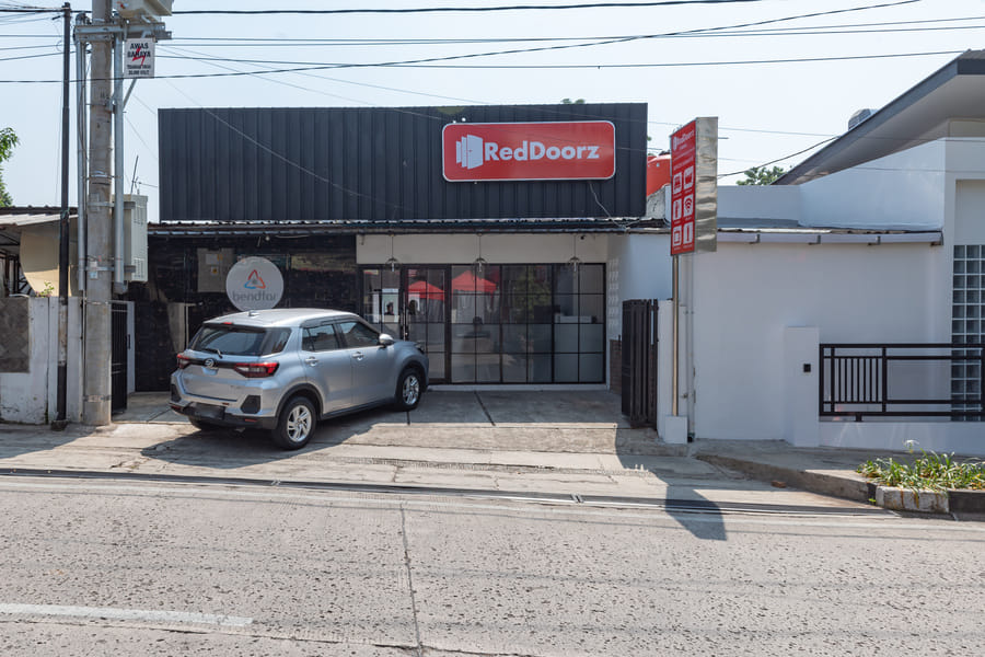 RedDoorz Syariah @ Jl Pangeran Hidayatullah Cianjur