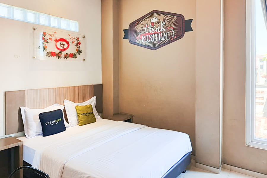 Urbanview Hotel Syariah Graha 8 Bubutan Surabaya