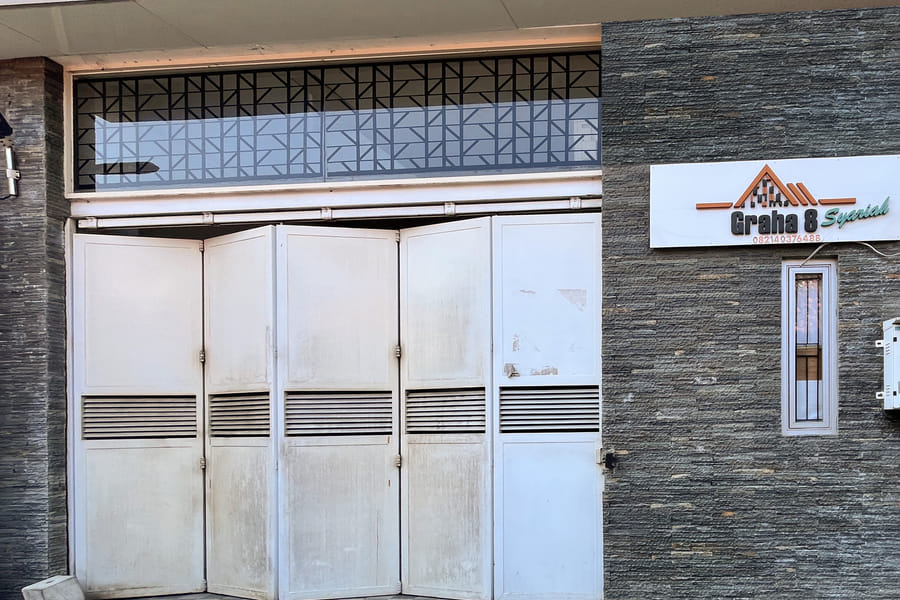 Urbanview Hotel Syariah Graha 8 Bubutan Surabaya