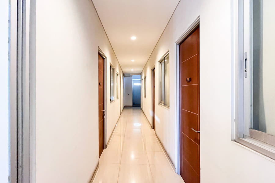 Urbanview Hotel Syariah Graha 8 Bubutan Surabaya