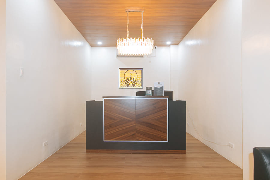 RedDoorz @ Zenova Hotel