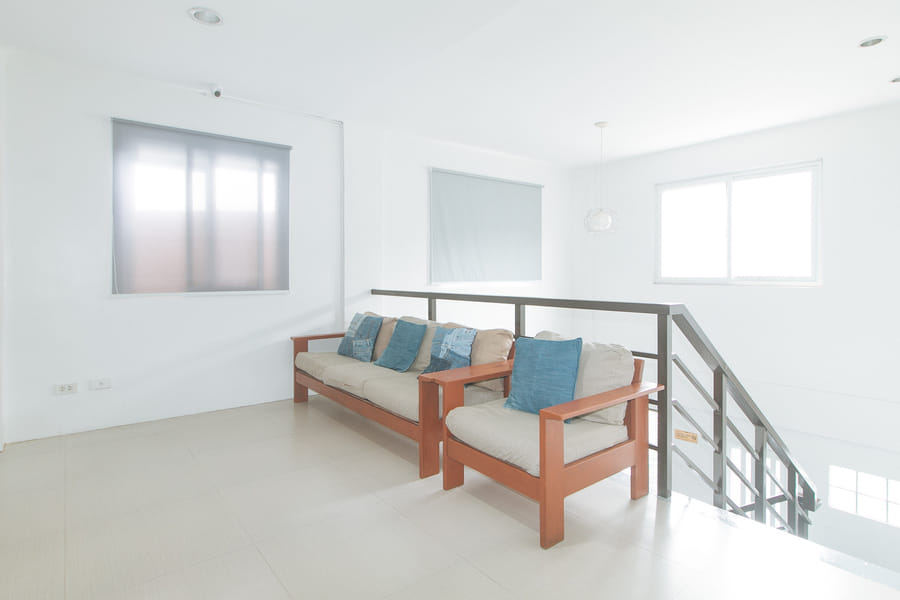 RedDoorz @ Qhouzz near PUP