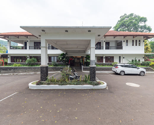 Urbanview near Pasir Angin Hotel