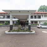 Urbanview near Pasir Angin Hotel