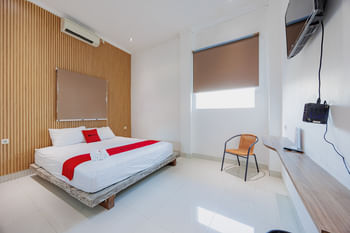 RedDoorz near Ubud Village