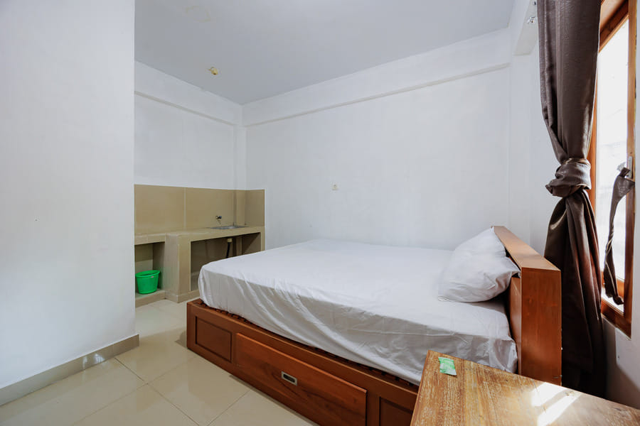 Soka Asri Guest House near Bali Zoo RedPartner