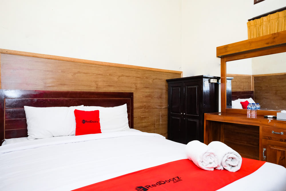 RedDoorz Room