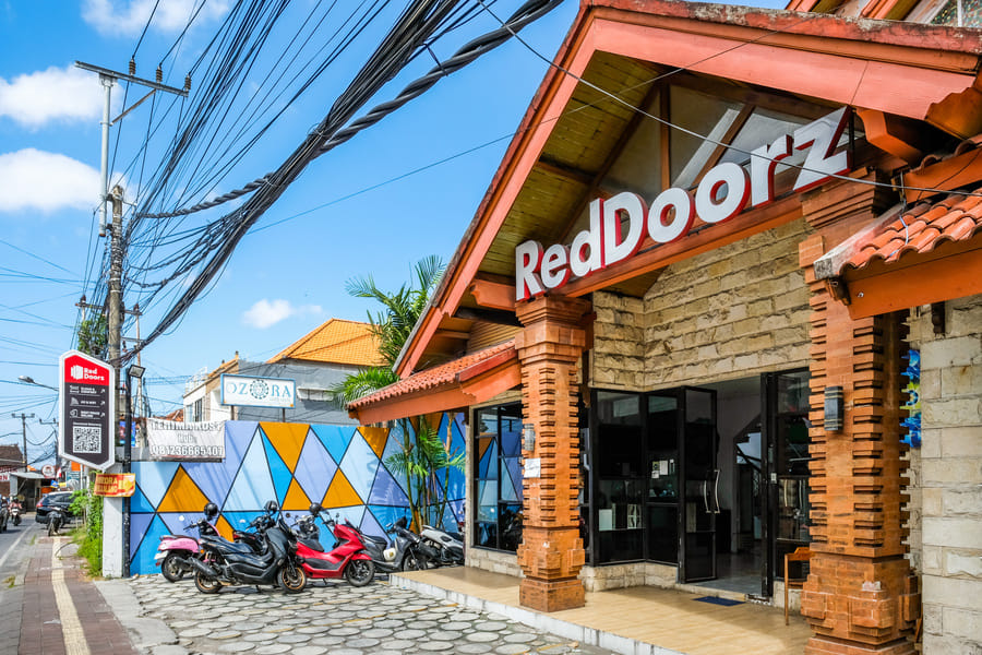 RedDoorz Plus @ Mahendradatta Denpasar