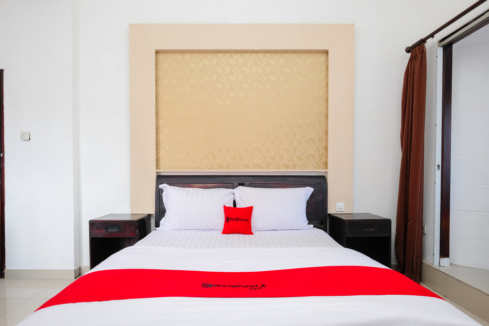 RedDoorz Deluxe Room