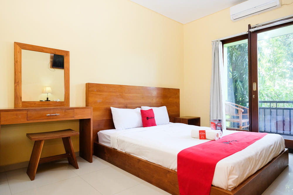 RedDoorz Room
