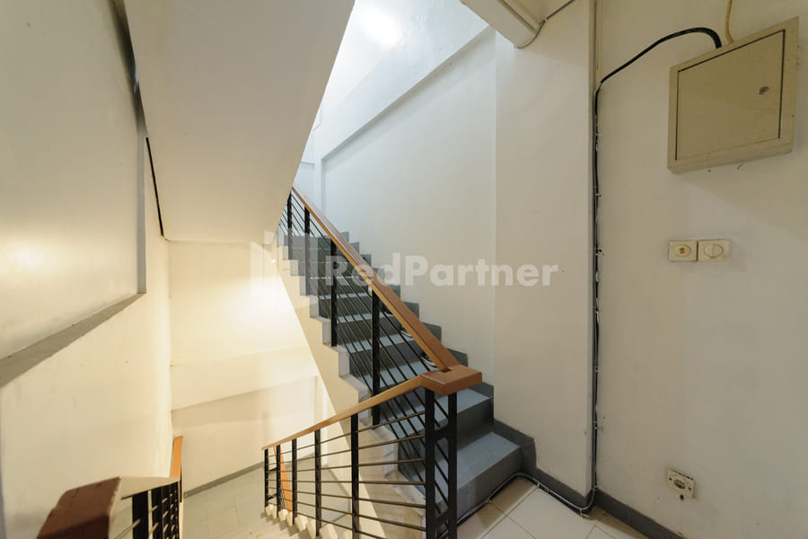 Shooting Star Hostel Kuta RedPartner (mixed dormitory)