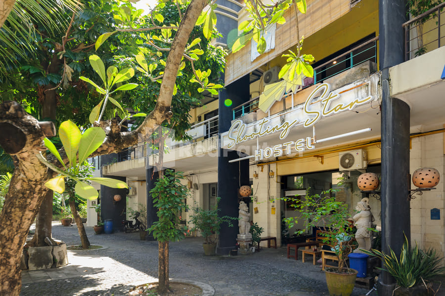 Shooting Star Hostel Kuta RedPartner (mixed dormitory)