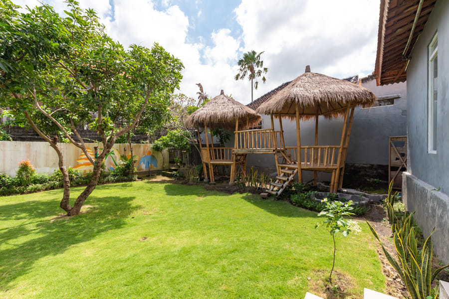 Urbanview Asung 2 Guesthouse near Canggu