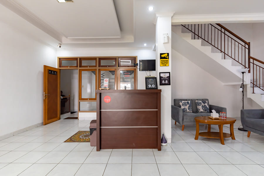 RedDoorz Plus near Universitas Maranatha Bandung 2