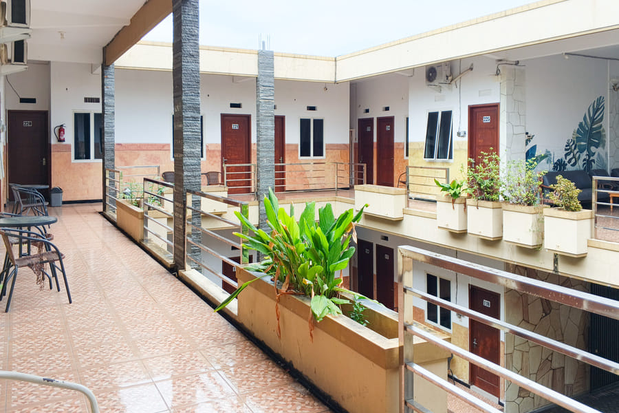 De Zity Homestay RedPartner Near Alun Alun Jember