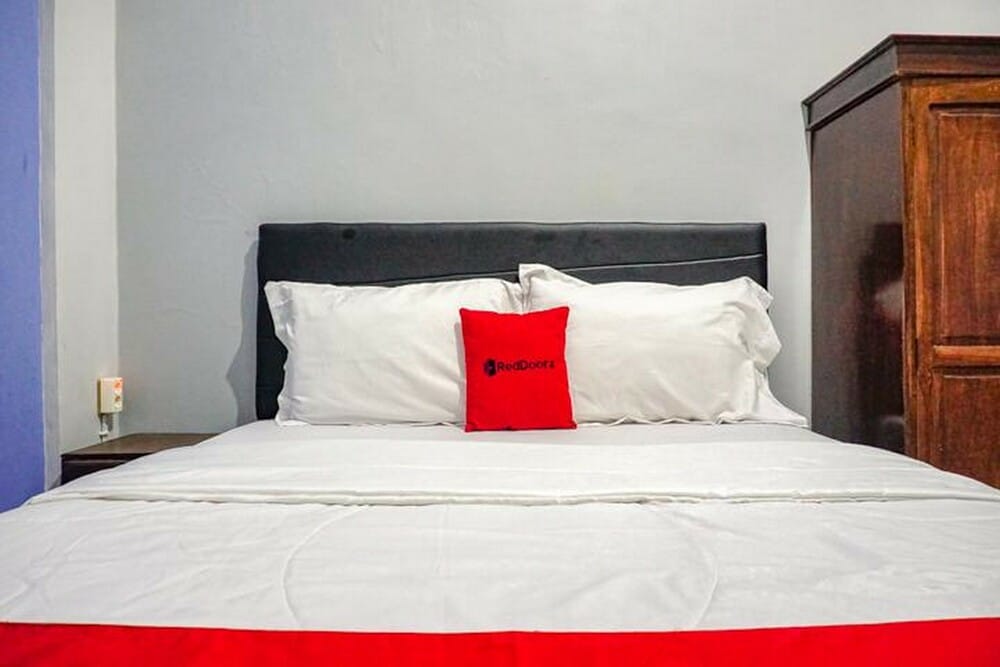 RedDoorz Room