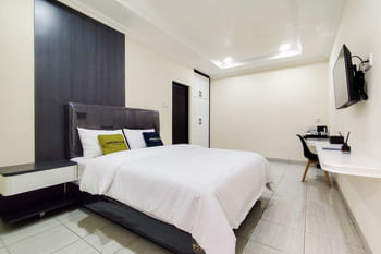 Urbanview Hotel Via Jambi