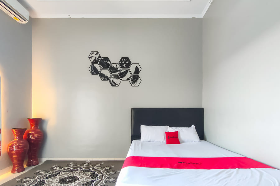 RedDoorz @ NN Guest House Exit Tol Klodran Solo