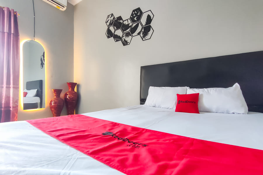 RedDoorz @ NN Guest House Exit Tol Klodran Solo