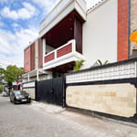 Urbanview Hotel Arta Guna Casa
